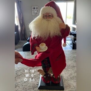 Santa Claus Statue Figurine